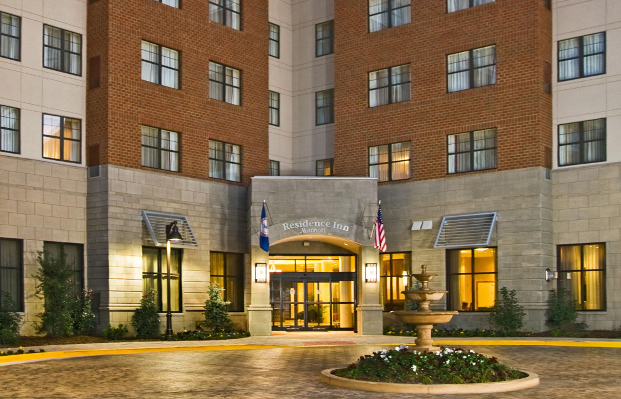 Residence Inn By Marriott Springfield Old Keene Mill Exteriör bild